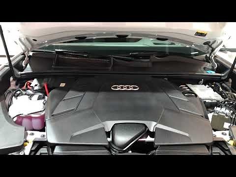 Audi Q7 - Coolant Reservoir Location