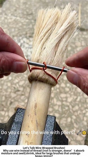 Traditional Brush Making – Securing the Hair Bundle with Iron Wire 🖌️🔧