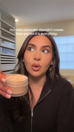 Brook on Instagram: "How to properly set the under eyes #makeuptutorial #conceal #howto"