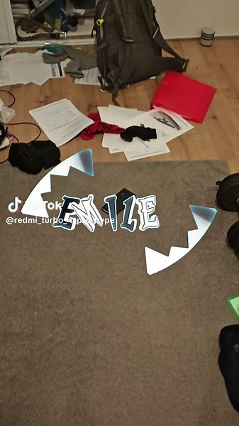 The Xiaomi mi 12 is my most beautiful phone but not the best #mi12 #xiaomi #xiaomi12 #techtok #edit