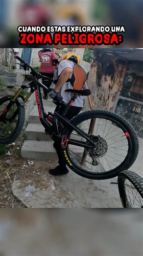 Casi nos quedamos sin bicis 😳 #eclipsefeedz #mountainbike #bicicleta #humor #downhill