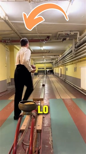 This is what bowling was like in 1890