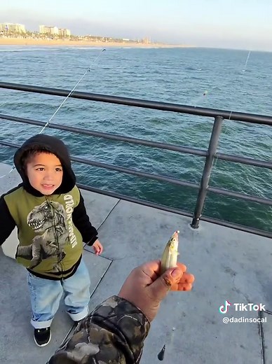 Fishing at Huntington Beach Pier: A Complete Guide