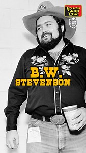 B.W. Stevenson was a Dallas-born singer-songwriter best known for his 1973 hit “My Maria,” blending country, folk, and soft rock. With a warm, soulful voice, he carved out a spot in the ’70s Texas music scene before his career was cut short when he passed away in 1988 at just 38. Follow @lonestarbeer another Texas legend #americana #texas | Truck Stop Chic