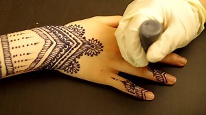 1M views · 16K reactions | Ein neues Jagua Tattoo Video für euch. Jetzt auch auf unserem Youtube Channel zu sehen :) https://www.youtube.com/myhenna Liebe Grüße My Henna | MyHenna | Facebook
