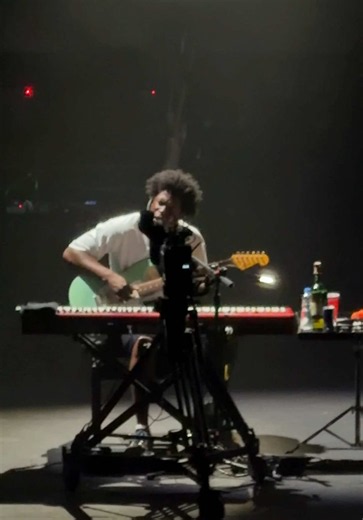 Daniel Caesar Concert Highlights in Manila