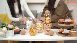 Suclain 6 Pcs Glass Jars with Cork Ball Lid Food Storage Containers Clear Wood Cork Bottle Candy Jars Coffee Canister for Beans Nut Sugar Decorative Kitchen Storage Organizer (34 oz)