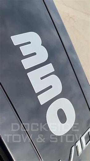 The 2026 Avalon Catalina 2585 Elite Windshield