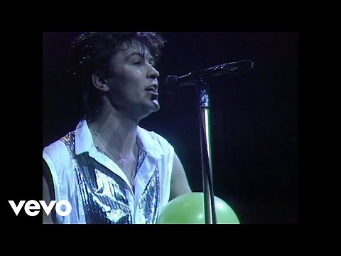 Paul Young - Wherever I Lay My Hat/ Auld Lang Syne (Live from the Whistle Test, 1983)