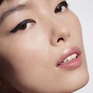 This is Tiffany T. Listen up and take note. #TiffanyT | Tiffany & Co.