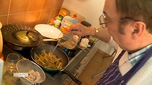 La recette des filets de perches meunière a été inventée en 1933 par Louis Rappaz, un cuisinier lausannois. | RTSinfo