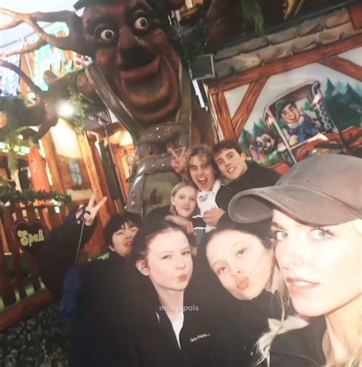 #sotr | I can’t believe it’s coming out this year omg 🥺 #fyp #xyzabc #vsp #hungergames Minecraft