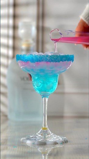Cotton Candy Cocktail #vodquila #recipes #vodquila #mocktail #cottoncandymaking #cocktail