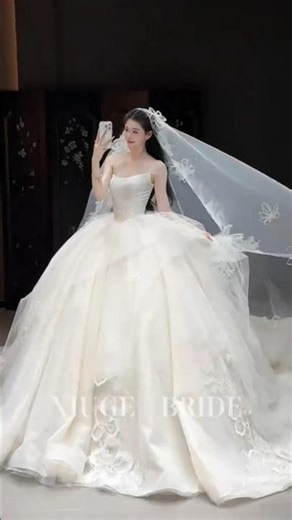 Elegant Bridal Look | Stunning Wedding Dress Try-On