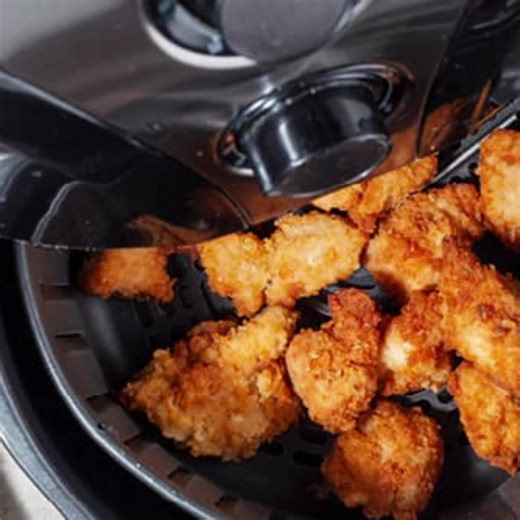 The Essential Air Fryer Cookbook is an absolute must for anyone who wants to unleash the full potential of their air fryer-enabling you to make quick, easy, and healthy meals without sacrificing flavor. Filled with mouth-watering recipes, you'll be able to whip up everything from crispy chicken wings to sweet potato fries, all with the perfect crunch and texture that only an air fryer can provide. . All this for just $2.99. Don’t miss out on the deal! | Comfy Cabin Co