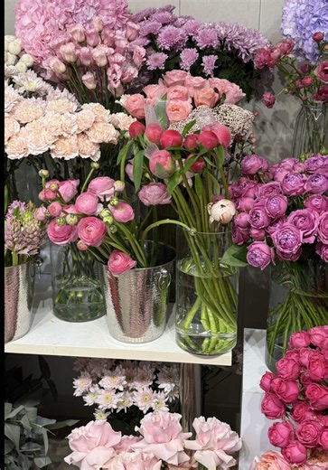 We are waiting for you🫶🏻 Inst: niche_flower_service