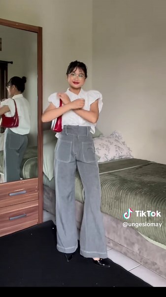 Stylish Outfit Ideas Featuring Cream Chinos