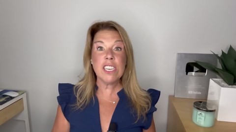 What actually makes disembarkation day so stressful on cruises