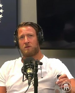 New Dave Portnoy Show out now. Apparently Vibbs is our office freak out guy? https://www.youtube.com/watch?v=-II976TPDls | David Portnoy - El Presidente