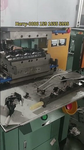 “High-Speed PVC Plug Molding with FOMTEC Vertical Injection Machine | Full Automation Demo 🚀”