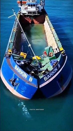 Why is This Ship Split — Split Hopper Barge! #facts #tranding #shorts