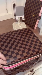 1.9K views · 41 reactions | The pink on the inside  #makeup #beauty #organization #unboxing 7054394645421411630#reels #happy #family #love #viral #viralfb #funny #amazing #fyp | Rory Stewart | Facebook