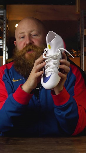 Nike Superfly 10 Academy vs. Vapor: A Comprehensive Review