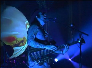 83K views · 540 reactions | Les Claypool of Primus bending bass guitar www.bassguitarlife.com #Primus #LesClaypool #CarlThompson #bass #bassguitar #bassguitarist #bassplayer #bassist #alternativerock #rock #funk #livemusic #musician | Bass Guitar Life | Facebook