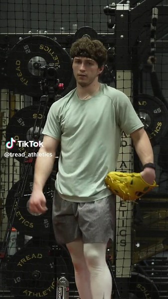 Improve Your Sinker with Finger Splitting Technique