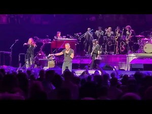 Bruce Springsteen - Mary’s Place - April 14, 2023 - “Don’t ‘Bruce’ me - I’m working!”