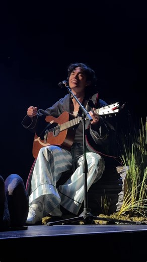 Conan Gray's Crush Culture Performance in Philly