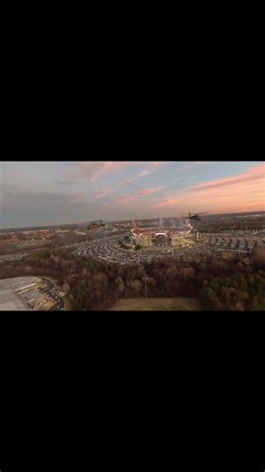 The Maryland National Guard 29th Combat Aviation Brigade took to the skies to conduct a pregame flyover of the Eagles 🦅 vs Commanders 🪖 🐷 game at Northwest Stadium in Landover, Maryland 🏟️ 🚁 Thanks for having us, Washington Commanders | Maryland National Guard