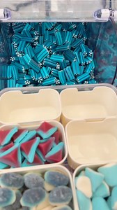 3.9K views · 33 reactions | 𢡄Let’s make a BLUE RASPBERRY Snackle Box!𢡄 #reels #viral #satisfying #asmr #explorepage #candies #funny #platter | Poppin Candy | Facebook