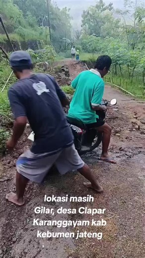 Laporan Jalan Rusak di Kebumen Akibat Hujan