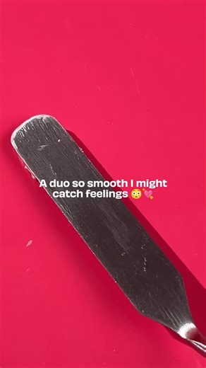 Swipe right on The POREfessional primer & The POREfessional Foundation to make refined, smoothed & blurred pores your main squeeze. 🩷 16-hour* pore-refining & smoothing 🩷 1.5x* more blurring than when wearing foundation alone *instrumental test on 25 participants #porefessonalfoundation #foundation #porefessionalprimer #pores #smoothingfoundation | Benefit Cosmetics