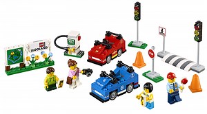 LEGOLAND Windsor Resort sells exclusive sets online