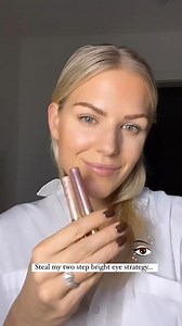 Brighten up those pretty eyes with this two-colour tutorial! The...