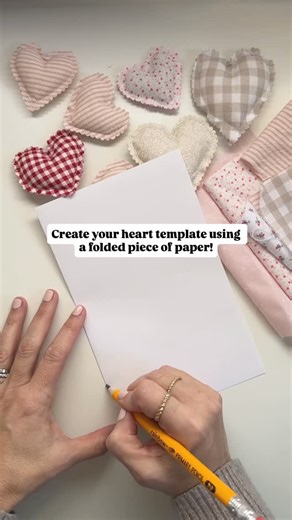 Gilly Louise Designs on Instagram: "Scrappy Heart Tutorial is finally here 💕💫 After so many requests, I’m sharing a behind-the-scenes look at how I create my happy scrappy hearts 🫶🏼 This tutorial is perfect for anyone who has a pile of scraps and a love of crafting! 💌 Want more details? You can find the 🔗 to a detailed step-by-step PDF tutorial saved in Tutorials highlight - super helpful with: • Process photos • Helpful tips & tricks • Creative ideas for using your hearts and 4 heart temp