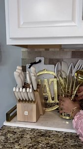 STYLED SETTINGS Gold Measuring Cups and Spoons Set – Stackable 8-Piece Brass Measuring Set – Stylish and Sturdy Gold Kitchen Accessories for Baking and Cooking