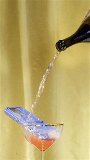 OtterBox | The perfect phone case doesn’t exi….😏 With 360-degree coverage and 5X military standard drop protection, your phone stays dry while you... | Instagram