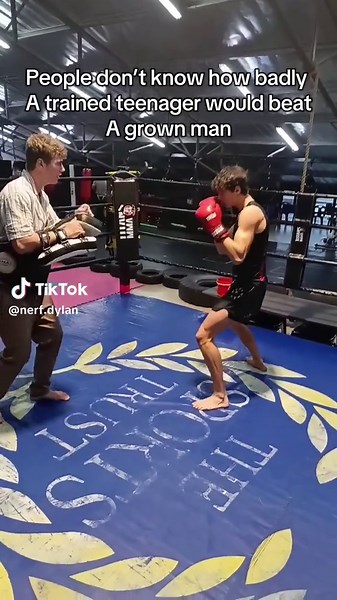 They don’t understand #fight #ko #viral #fyp #kickboxing #trained | pocket sand
