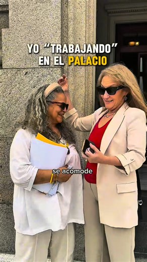 Tomas Cortes on Instagram: "Último día de sesiones. Pasaron muchas cosas en poco tiempo. Asume como senadora @maesusanaandrade , le tiramos una pic a la vice Carolina cosse. Vimos al @abiuy08 cobrando sus operaciones políticas. @andresojedaok con sed. @camboue dialogando como de costumbre con Carolina. Aprendimos de los orillas."