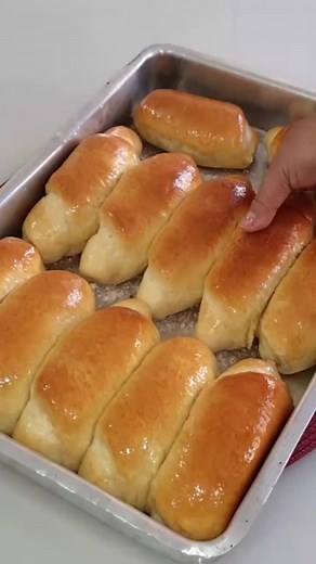 How to Make Perfect Bread Rolls at Home