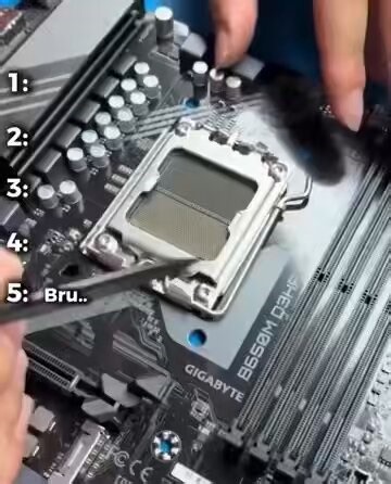 Most painful PC build fails 💀😂