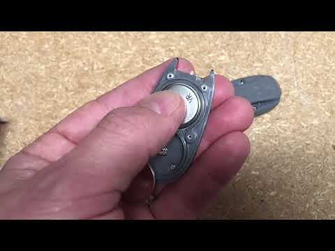 Replacing Batteries in Gear Light LED Safety Light