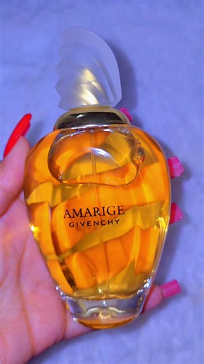 Quien lo usó??? que año?? que les recuerda??? #perfume #coleccion #fragancias #givenchi #amarige @Givenchy @Aromas y Melodias @Givenchy