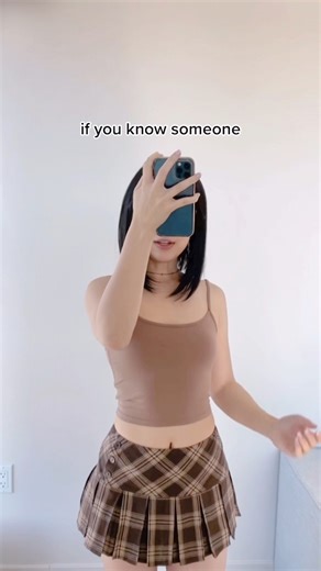 Do you know someone? 😳 #jokes #reels #humor | Ari Katsu