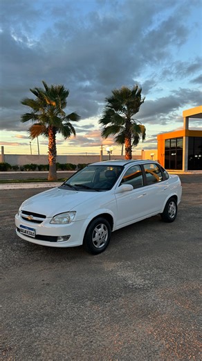 Aguilar Veículos 🇧🇷🚘 on Instagram: "🚗 Chevrolet Classic LS 2015 – Completo ✔ Direção hidráulica ✔ Ar-condicionado ✔ Vidros e travas elétricas ✔ Som ✔ Excelente consumo de combustível ✔ Baixo custo de manutenção 💰 O carro certo pra quem quer economizar sem abrir mão do conforto"