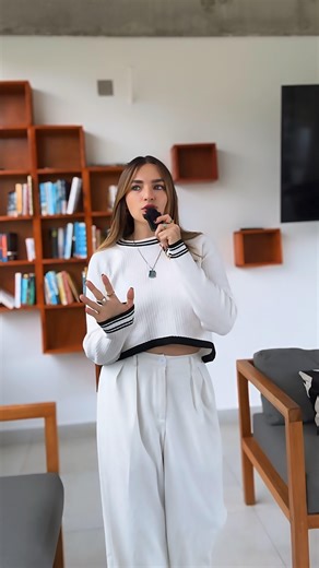 Johanna Villalobos 🐍 | ¡La depilación con Laser no funciona al 100%! Aquí un tutorial de como no irritarnos cuando nos rasuramos! Venus Íntima solo para la zona... | Instagram