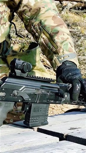 Start disassembling the machine gun correctly.